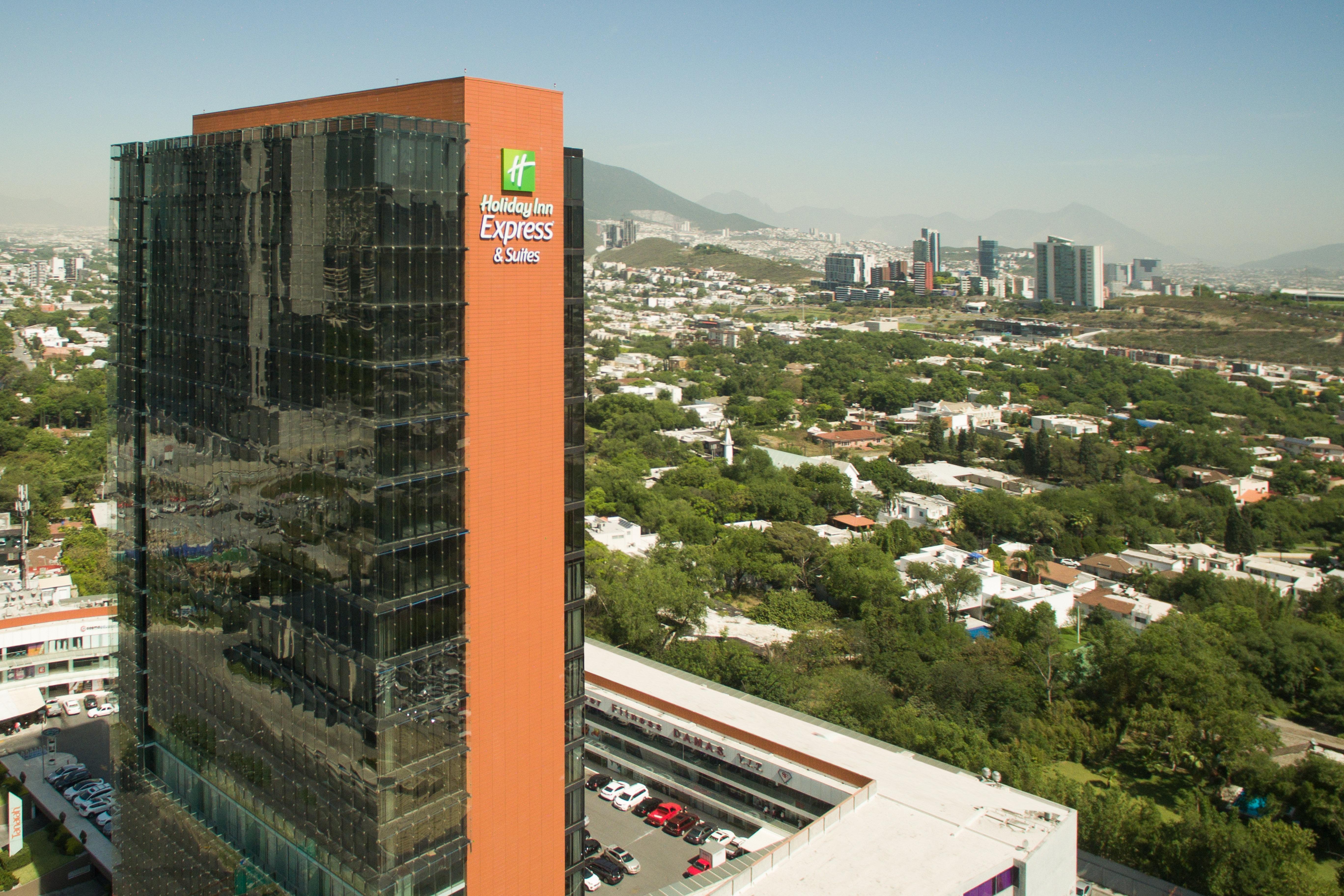 Holiday Inn Express & Suites Monterrey Valle By Ihg San Pedro Garza Garcia Exterior photo