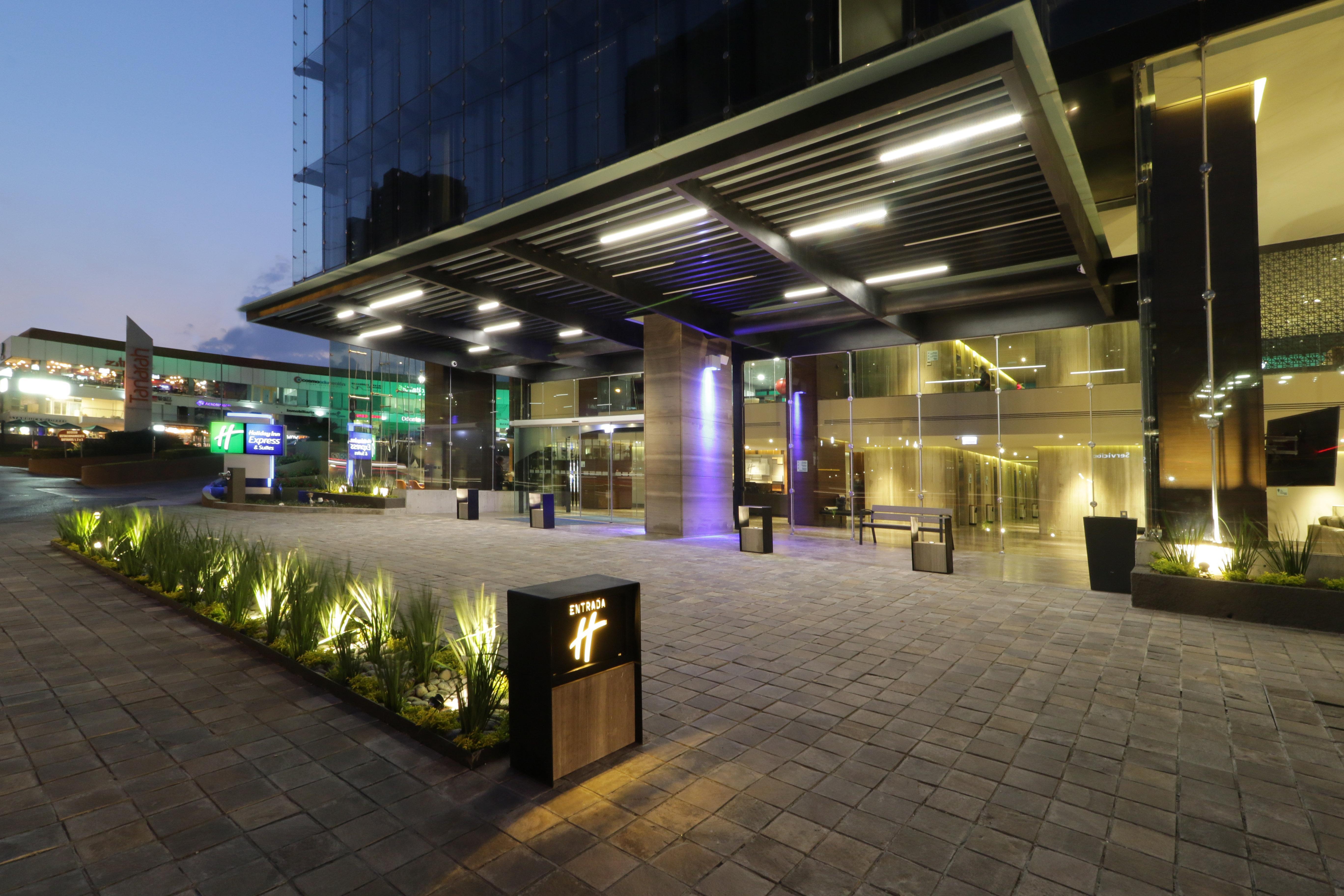 Holiday Inn Express & Suites Monterrey Valle By Ihg San Pedro Garza Garcia Exterior photo