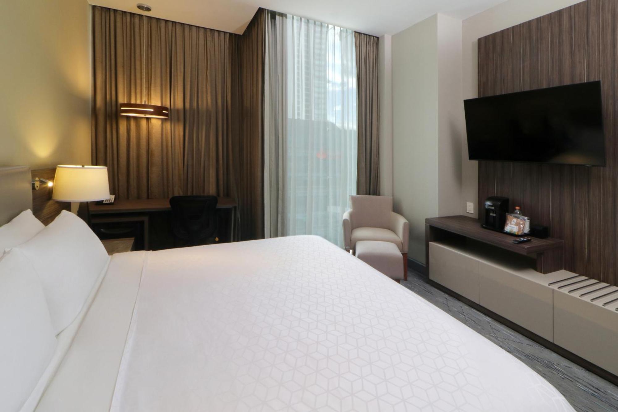 Holiday Inn Express & Suites Monterrey Valle By Ihg San Pedro Garza Garcia Exterior photo
