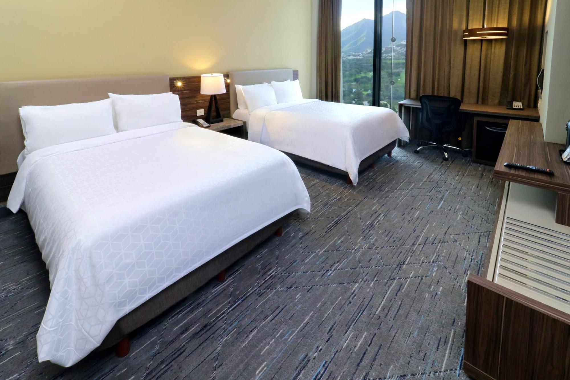 Holiday Inn Express & Suites Monterrey Valle By Ihg San Pedro Garza Garcia Exterior photo